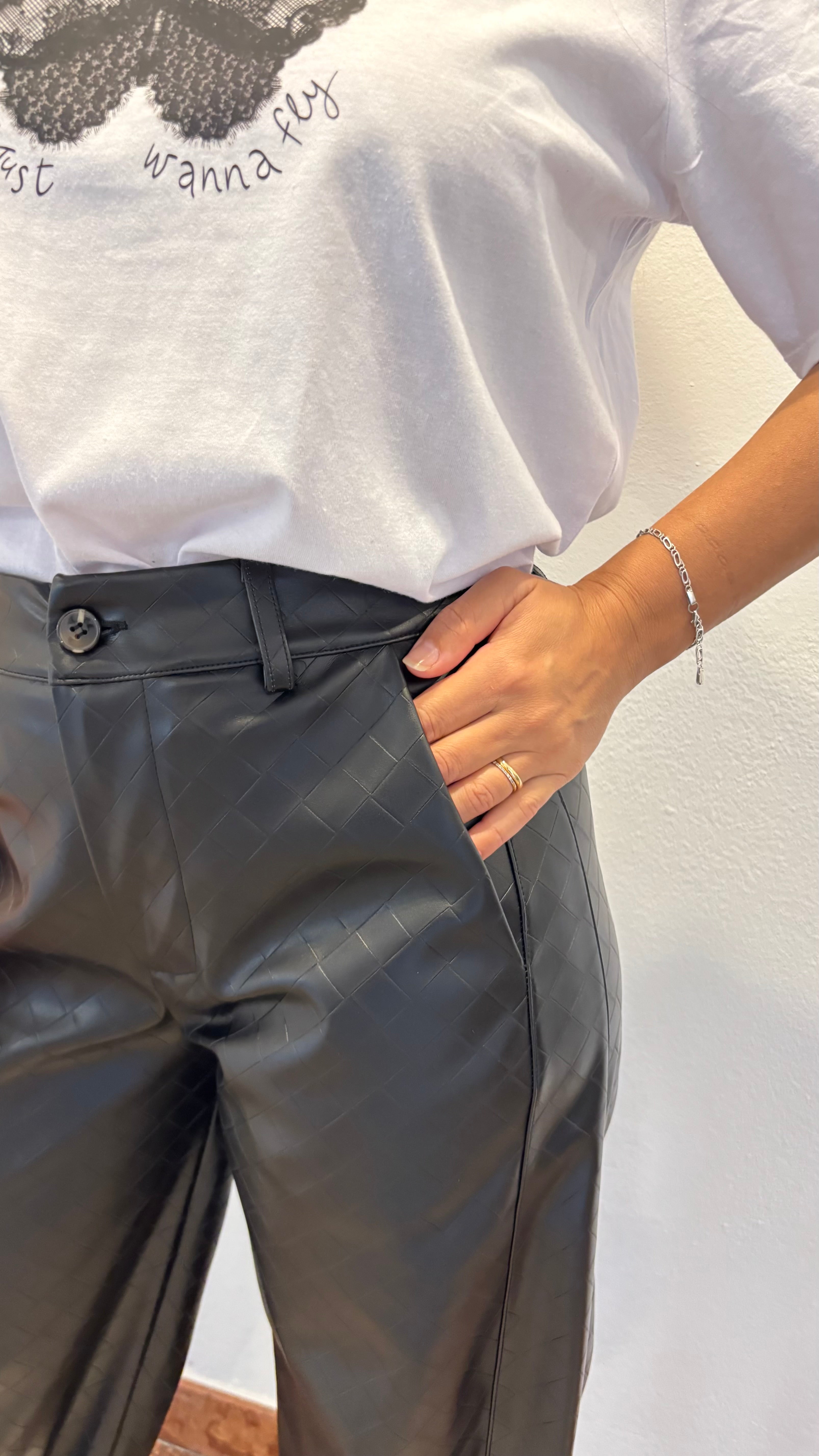 Pantalone Balloon in ecopelle intrecciata