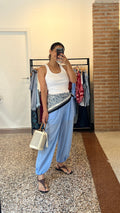 Pantalone ampio con elastico in vita e su fondo